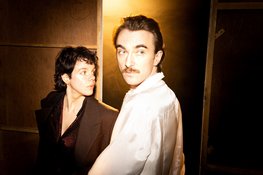 Theater de drukkerij presenteert frisse comedy over alledaagse dingen