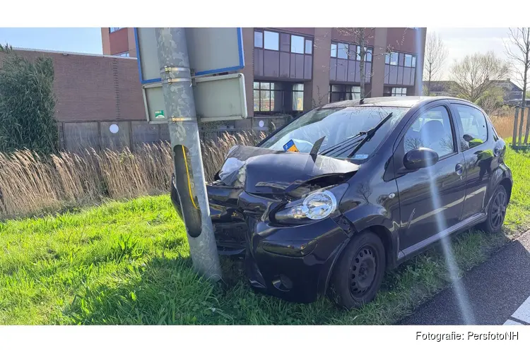 Automobilist gewond na crash op Hertog Aalbrechtweg in Alkmaar