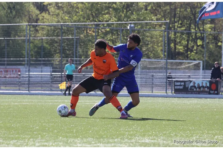 Jong Holland blijft koploper na remise in spannende topper