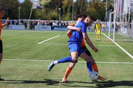 Jong Holland blijft koploper na remise in spannende topper