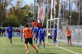 Jong Holland blijft koploper na remise in spannende topper