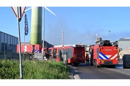 Brand in afvalberg op bedrijventerrein Alkmaar