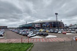 AZ pakt punt bij Feyenoord, dat wel Champions League ingaat