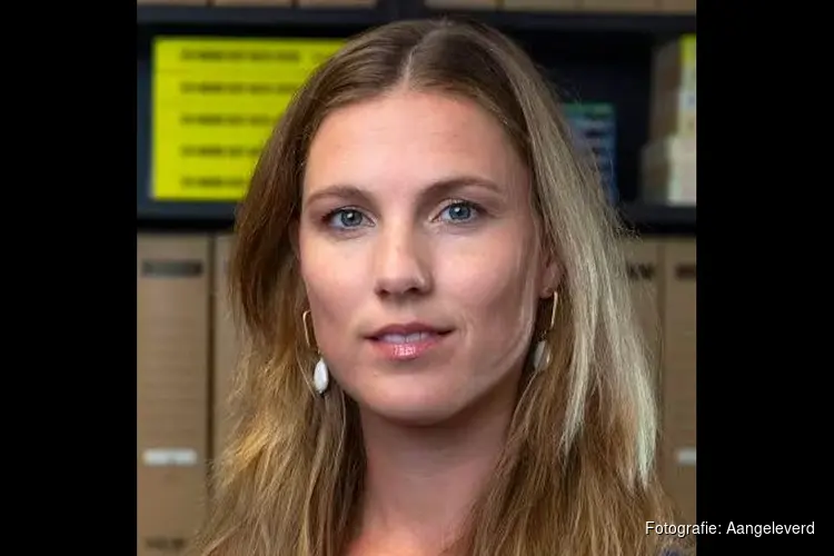 Kelly de Vries in De Alkenaer  Zondag 17 mei, 15.00 – 17.00 uur