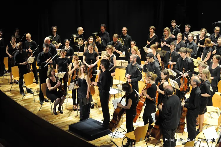 Symfonie orkest speelt Sibelius in Grote Kerk De Rijp