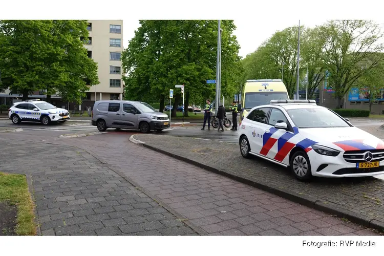Fietsster gewond na aanrijding met auto in Alkmaar