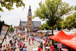 Samen op pad: Le Champion en Bever lanceren ‘Gouden Wandelmaatje’ tijdens nieuwe Vierde van de 4 in Alkmaar