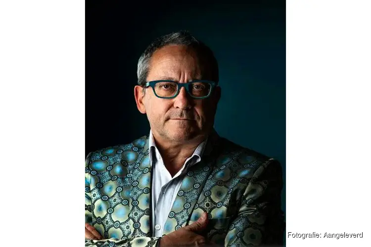 Tom Lanoye in De Alkenaer op zondag 31 mei van 15.00 tot 17.00 uur