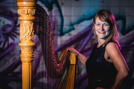 Zondagmatinee met harpiste Merel Naomi in De Alkenaer