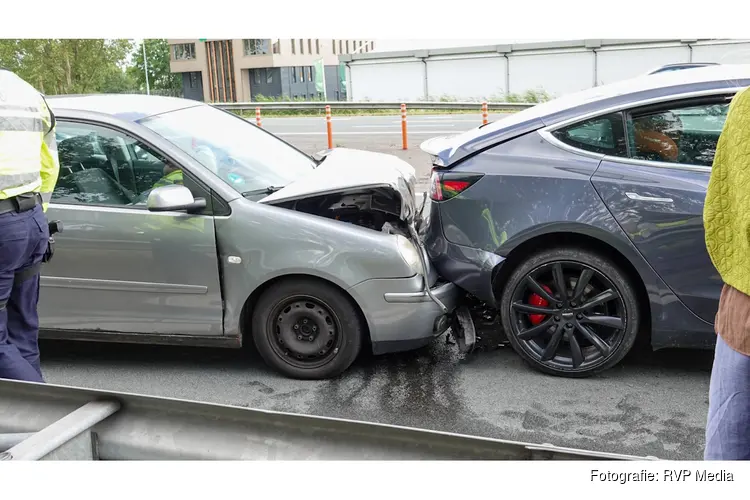 Schade na ongeval op N242 bij Alkmaar