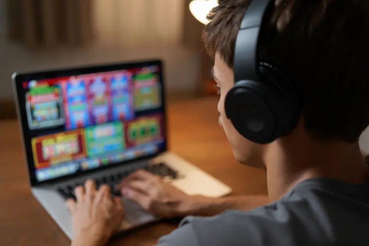 Het dopamine-effect: waarom online games en casino’s zo verslavend zijn