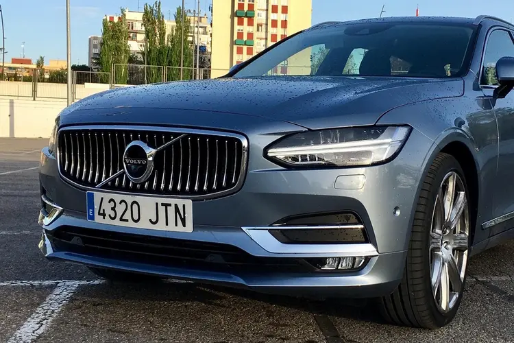 De perfecte gezinsauto kiezen: een complete gids