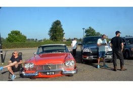 Night Cruise Heerhugowaard: Gelijkgestemden treffen elkaar bij car-meeting Strand van Luna