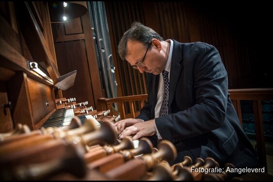Internationaal Orgelfestival Haarlem strijkt neer in Alkmaar Bijzonder duoconcert met twee internationaal gewaardeerde organisten