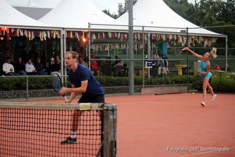 Favorieten maken status waar op vierde dag Victorie Open