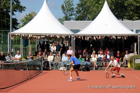 Bewolking en buien kunnen pret niet drukken op finaledag Victorie Open
