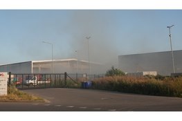 Veel rook bij brand bij afvalinzamelingbedrijf Alkmaar
