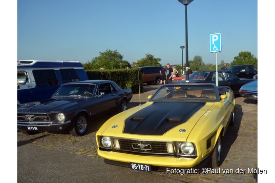 Komende zaterdag weer Night Cruise Heerhugowaard: Autoliefhebbers treffen elkaar bij Strand van Luna