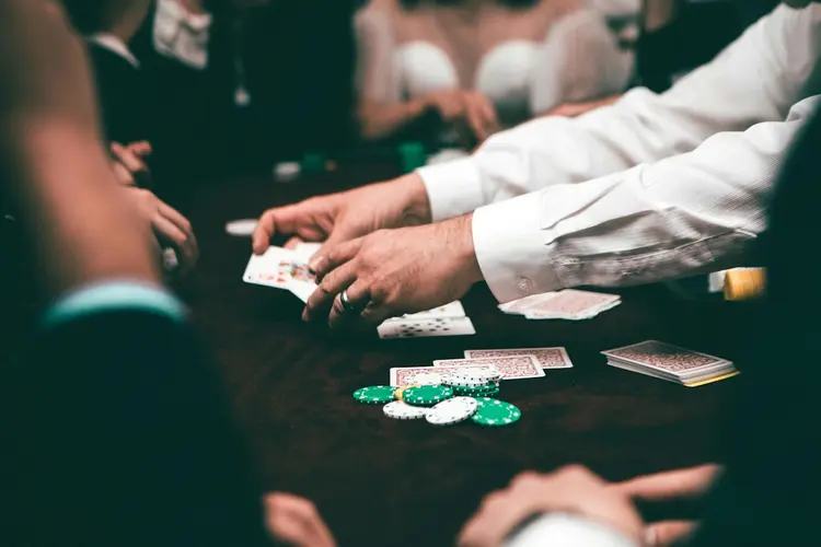 Hoe sociale omgevingen invloed hebben op speelgedrag