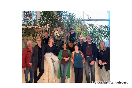 Theatertuin DE MAATSCHAP viert 5-jarig bestaan met surrealistische voorstelling Welkom in het Bos in Alkmaar