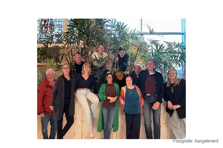 Theatertuin DE MAATSCHAP viert 5-jarig bestaan met surrealistische voorstelling Welkom in het Bos in Alkmaar