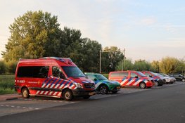 Agenten naar ziekenhuis na vreemde lucht op locatie van politie