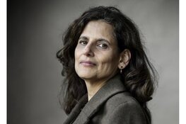 Journalist en schrijver Sheila Sitalsing in De Alkenaer