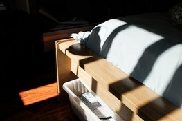 Het verschil tussen een vlakke en een opbergboxspring