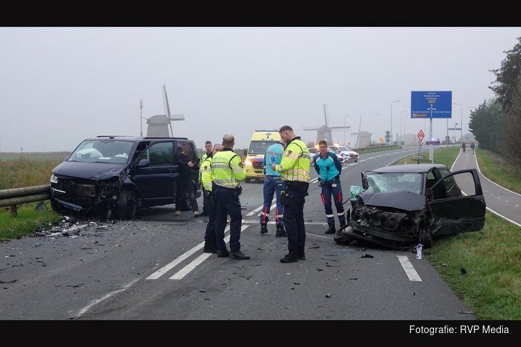 Gewonden en ravage na ernstig ongeval op N243 bij Schermerhorn