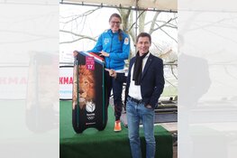 Kimberley Bos geeft skeleton clinic bij De Meent Bauerfeind