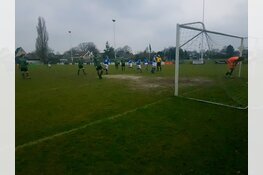 Egmondia in extremis langs Vrone